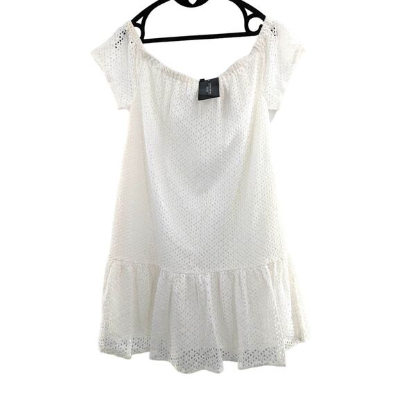 Central Park West White Eyelet Off The Shoulder Dress Large - Picture 3 of 10